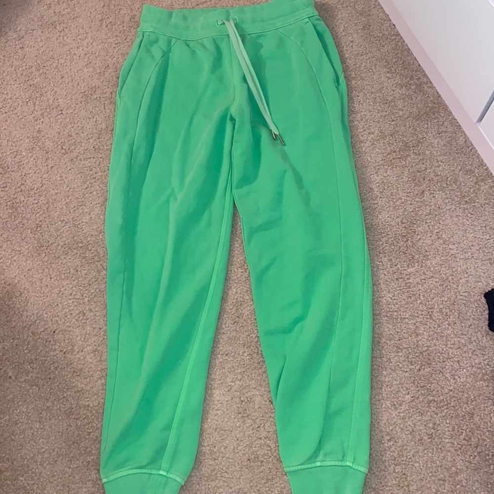 Lululemon (Scuba High-Rise Jogger Full Length)
